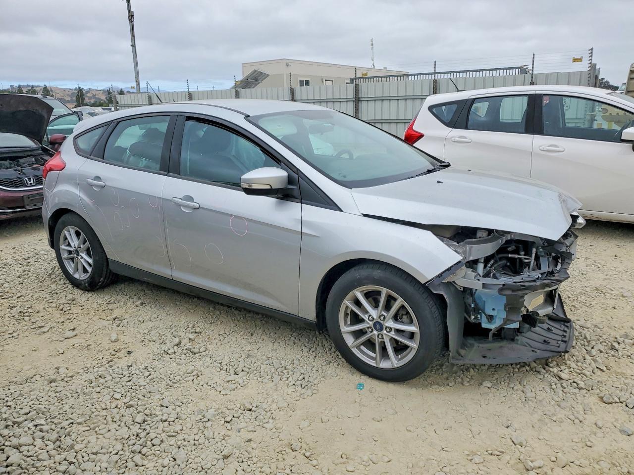2017 Ford Focus Se - Фото 4