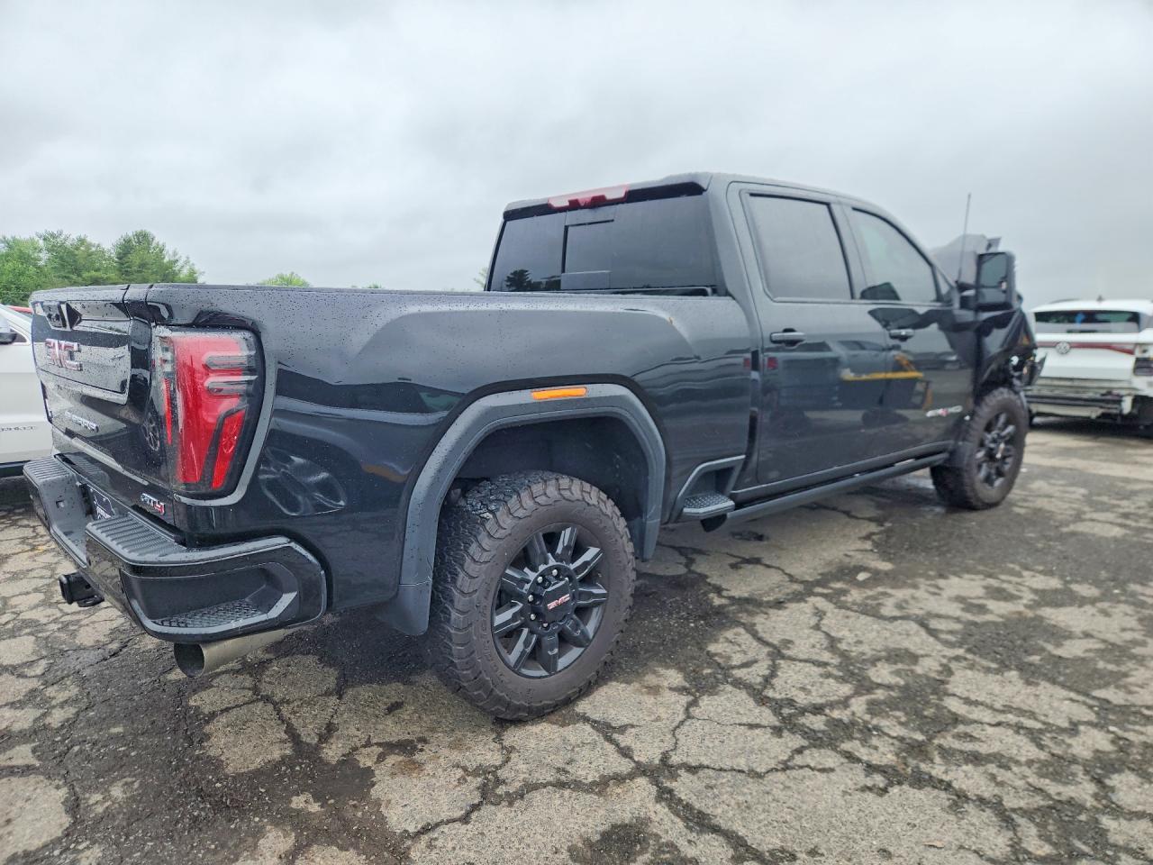 2025 GMC Sierra K2500 At4 - Image 3