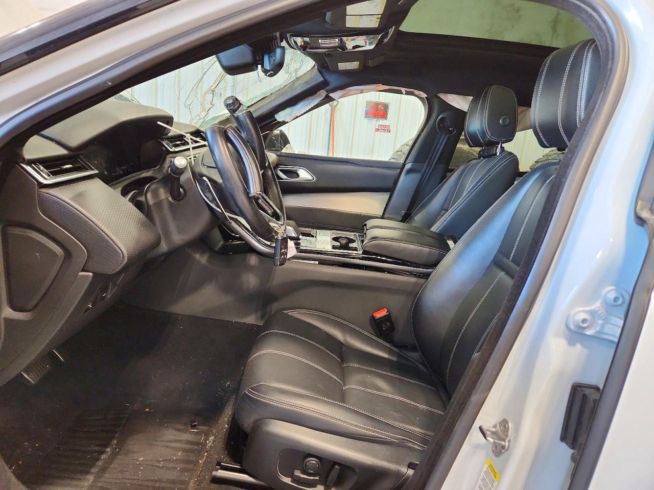 2021 Land Rover Range Rover Velar R-Dynamic S - Image 7