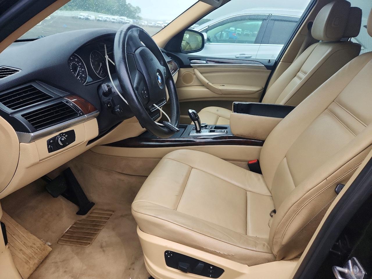2010 BMW X5 xDrive30I - Image 7