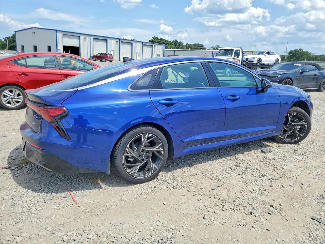 2026 Kia K5 Gt Line - Фото 3