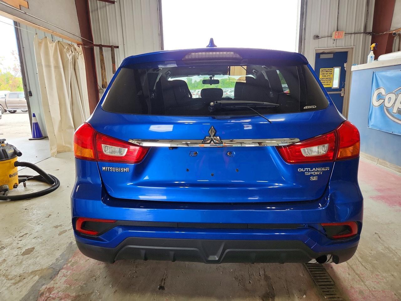 2018 Mitsubishi Outlander Sport Es - Image 6