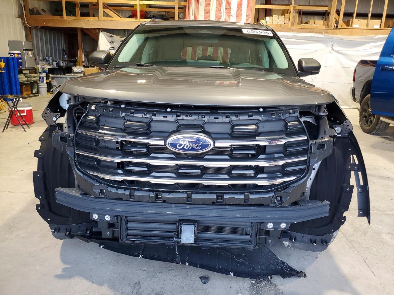 2025 Ford Explorer Active - Фото 5