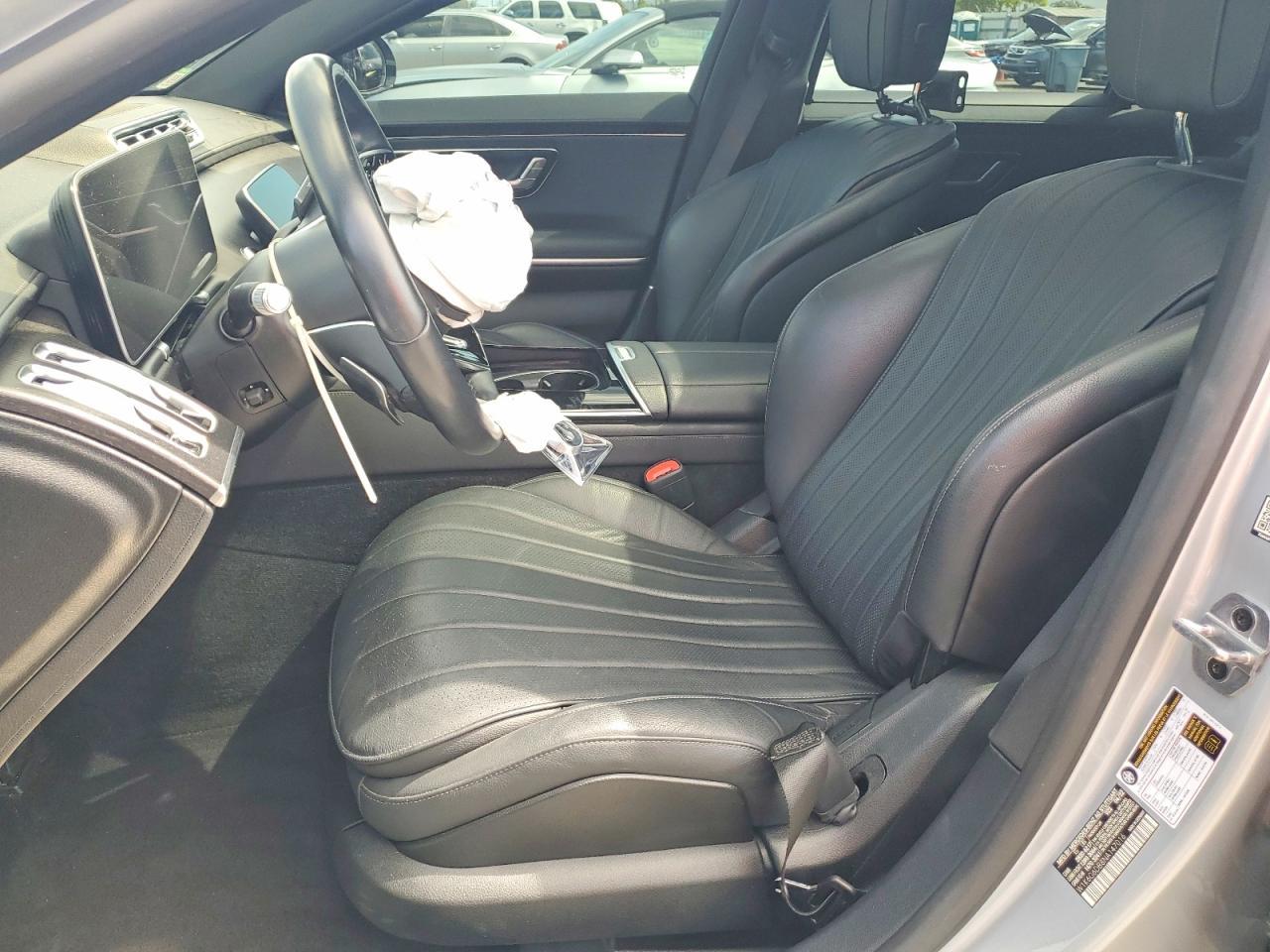 2022 Mercedes-Benz S 500 4Matic - Image 7
