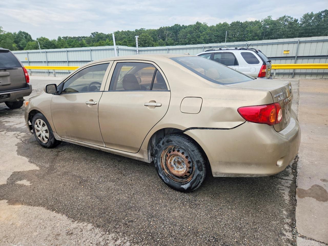 2010 Toyota Corolla Le - Фото 2