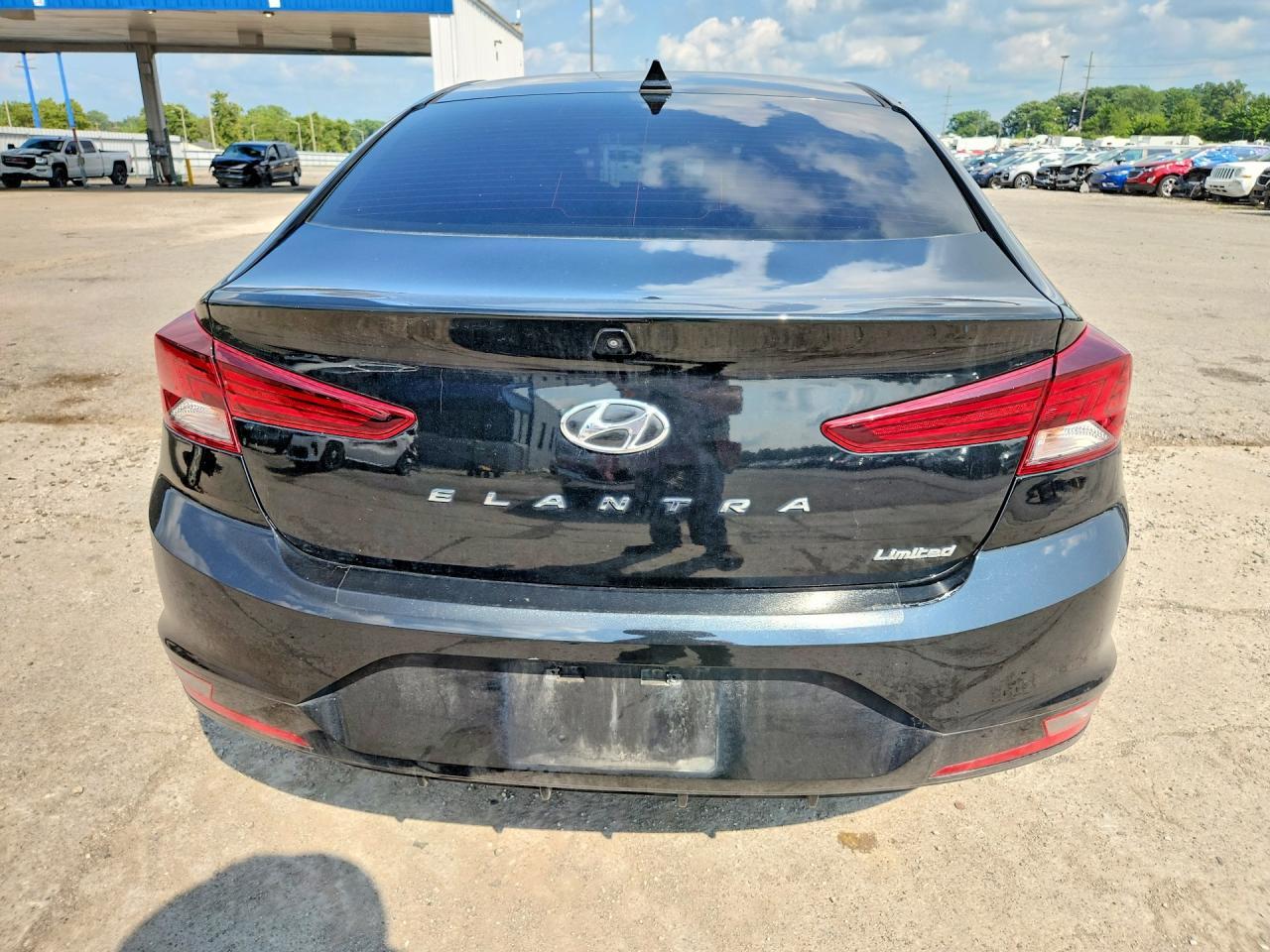 2020 Hyundai Elantra Limited - Image 6