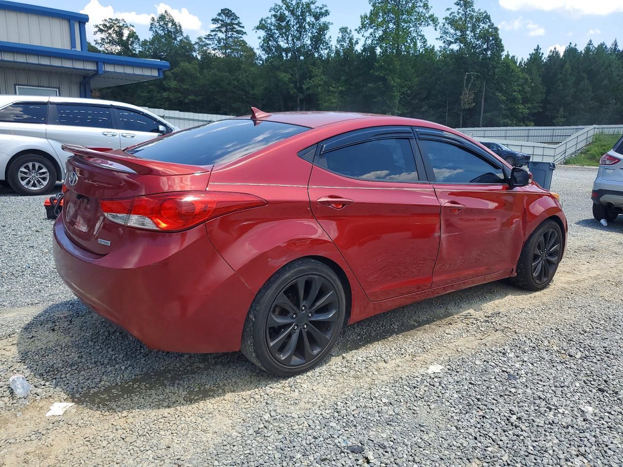 2013 Hyundai Elantra Limited - Image 3