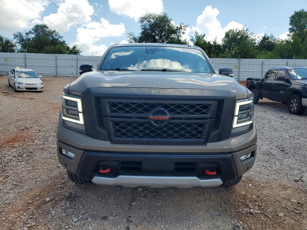 2021 Nissan Titan Pro-4X - Image 5