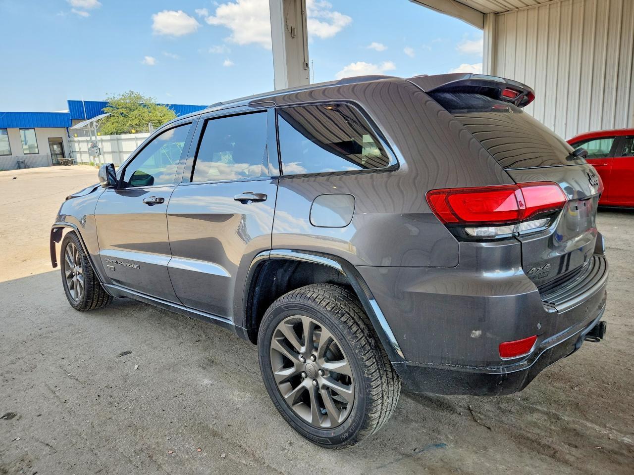 2016 Jeep Grand Cherokee Limited - Image 2