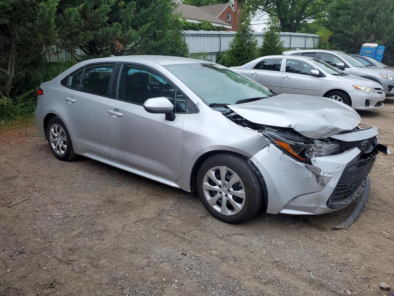 2025 Toyota Corolla Le - Фото 4
