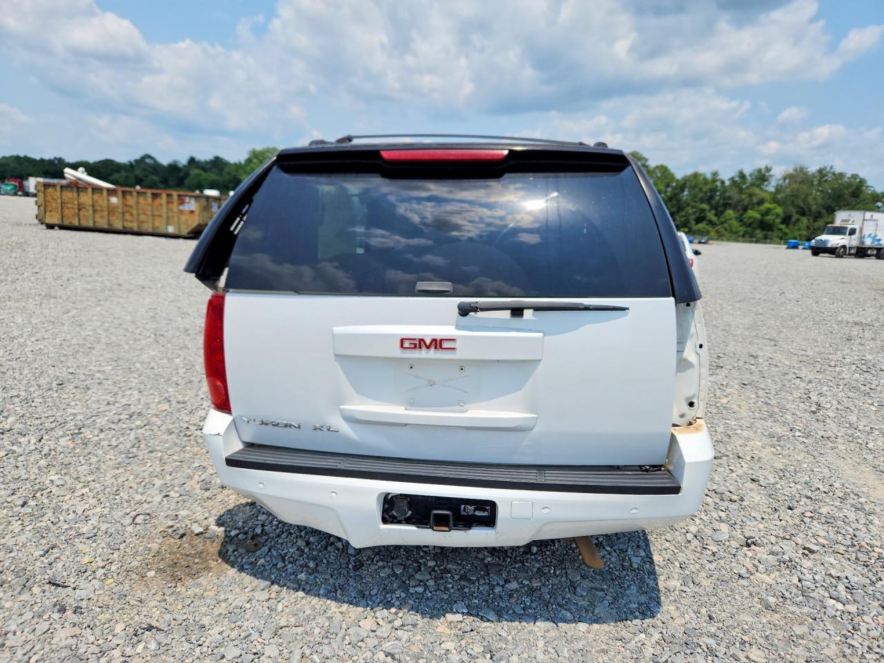 2007 GMC Yukon Xl C1500 - Image 6