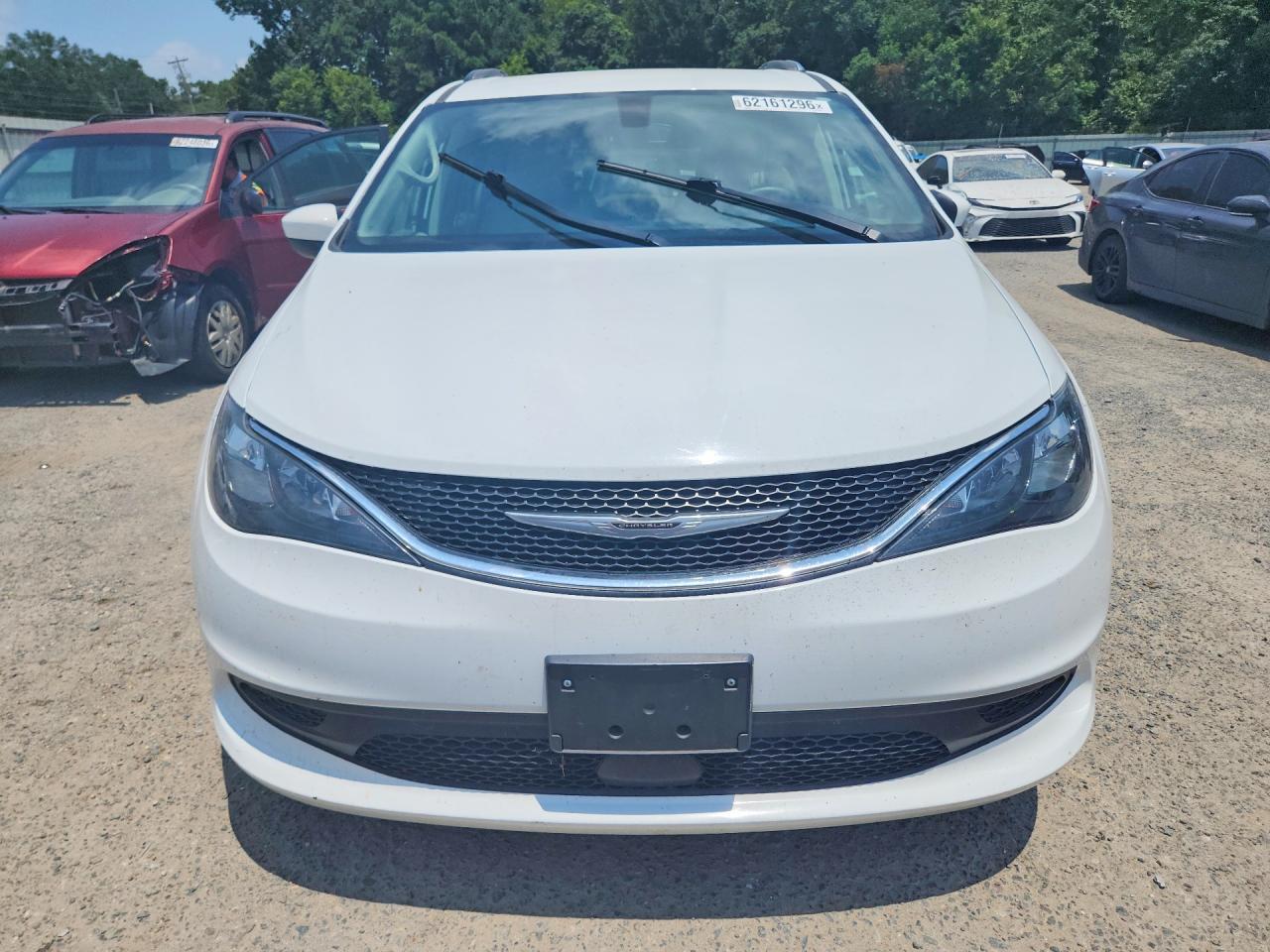 2021 Chrysler Voyager Lxi - Фото 5