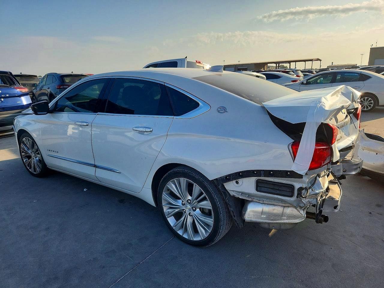 2017 Chevrolet Impala Premier - Фото 2