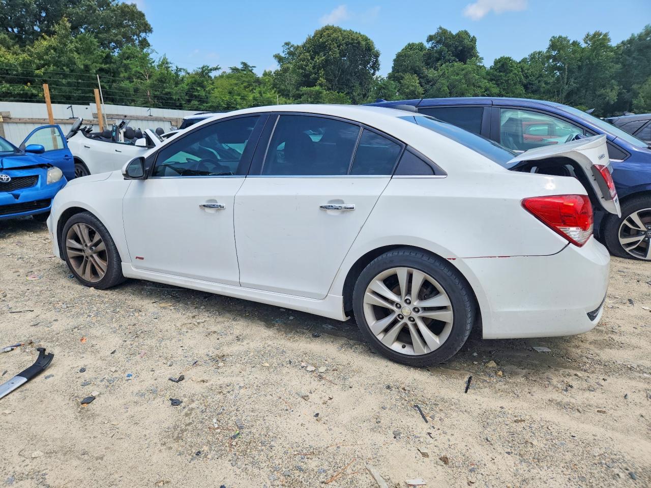 2015 Chevrolet Cruze Ltz - Image 2
