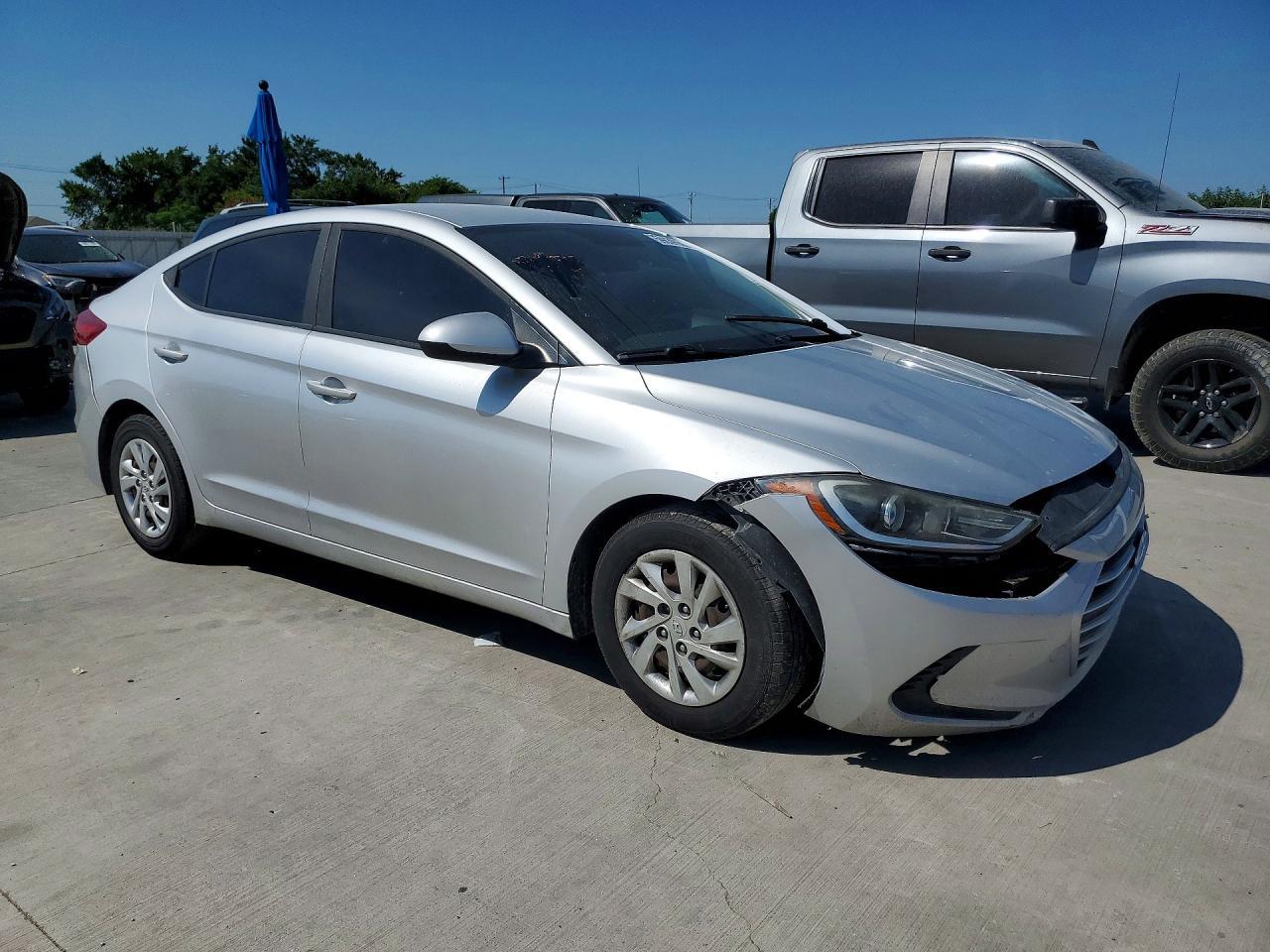 2017 Hyundai Elantra Se - Фото 4
