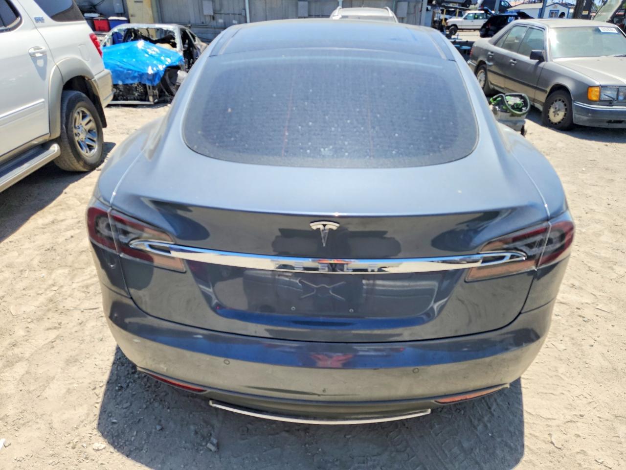 2014 Tesla Model S - Фото 6