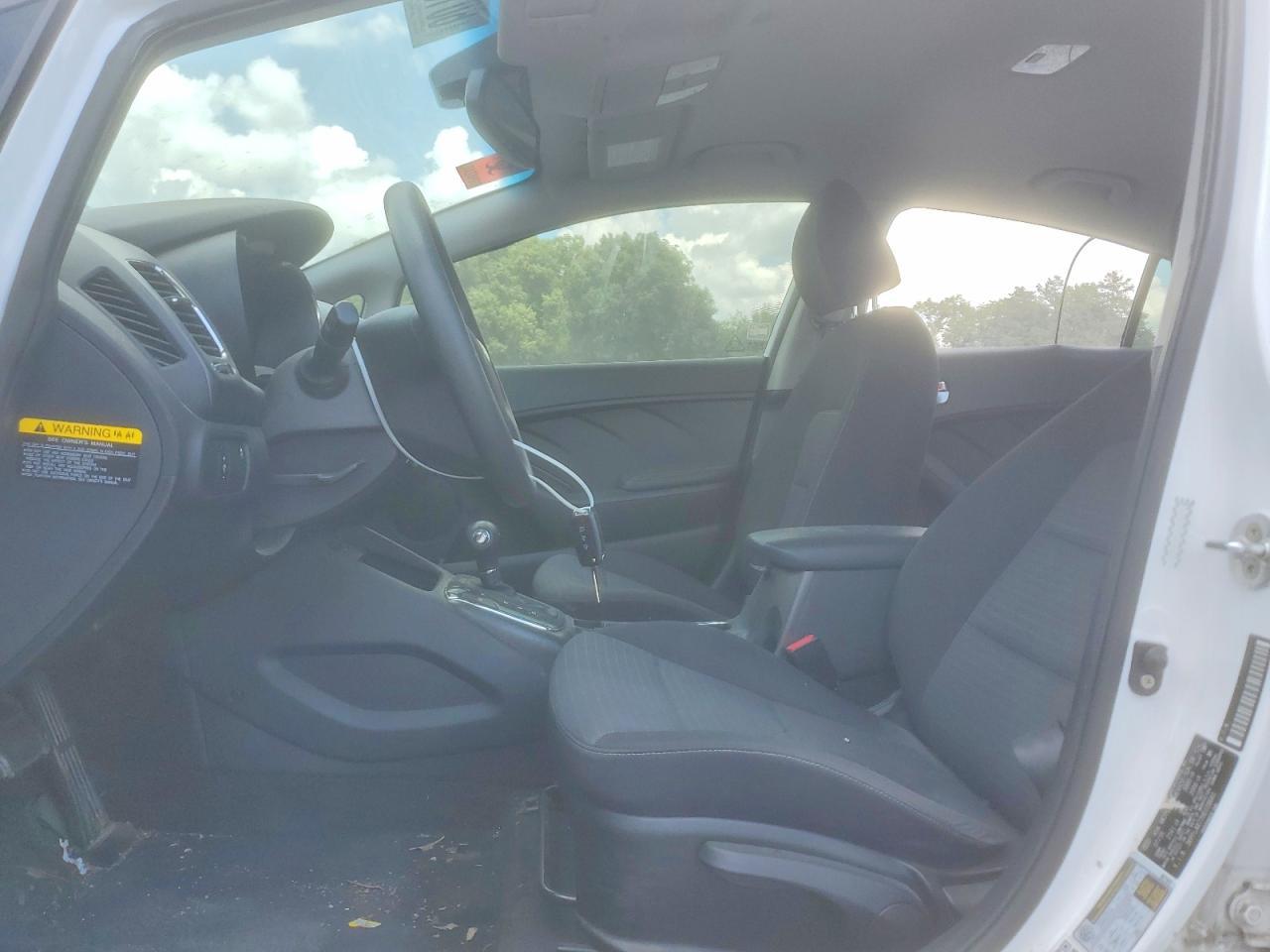 2017 Kia Forte Lx - Image 7
