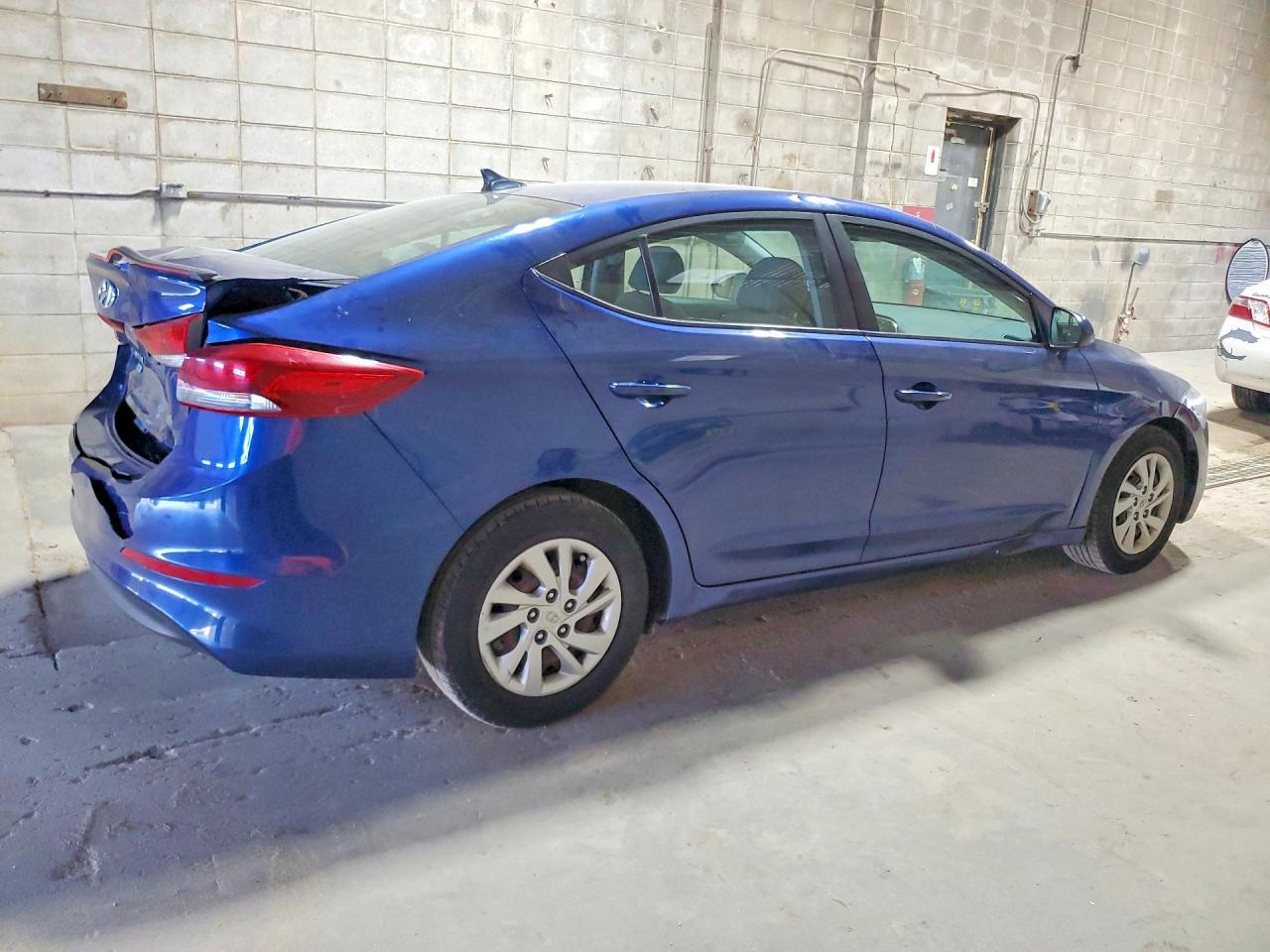 2017 Hyundai Elantra Se - Фото 3
