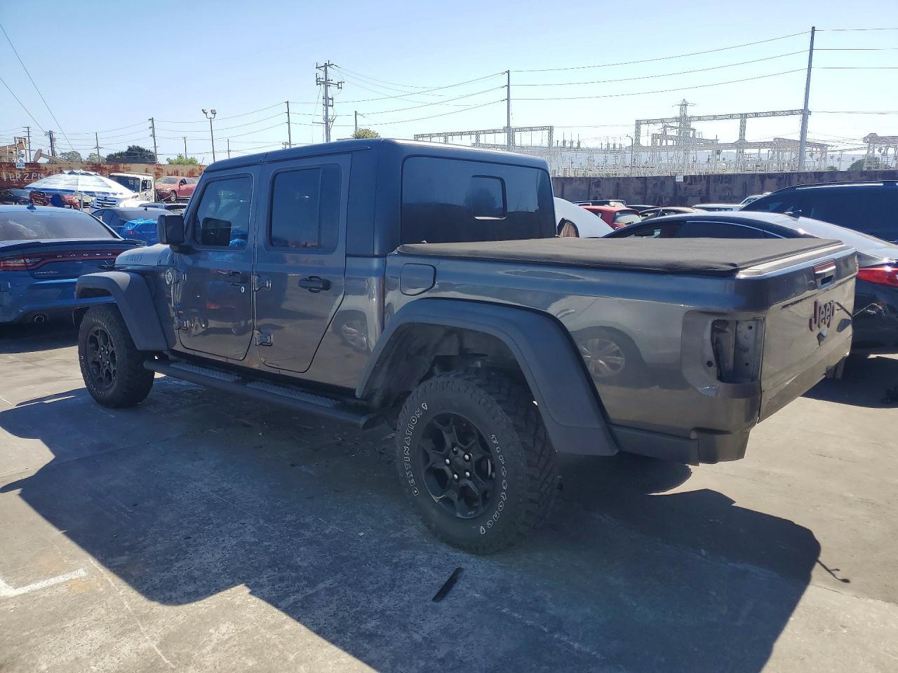 2020 Jeep Gladiator Sport - Фото 2