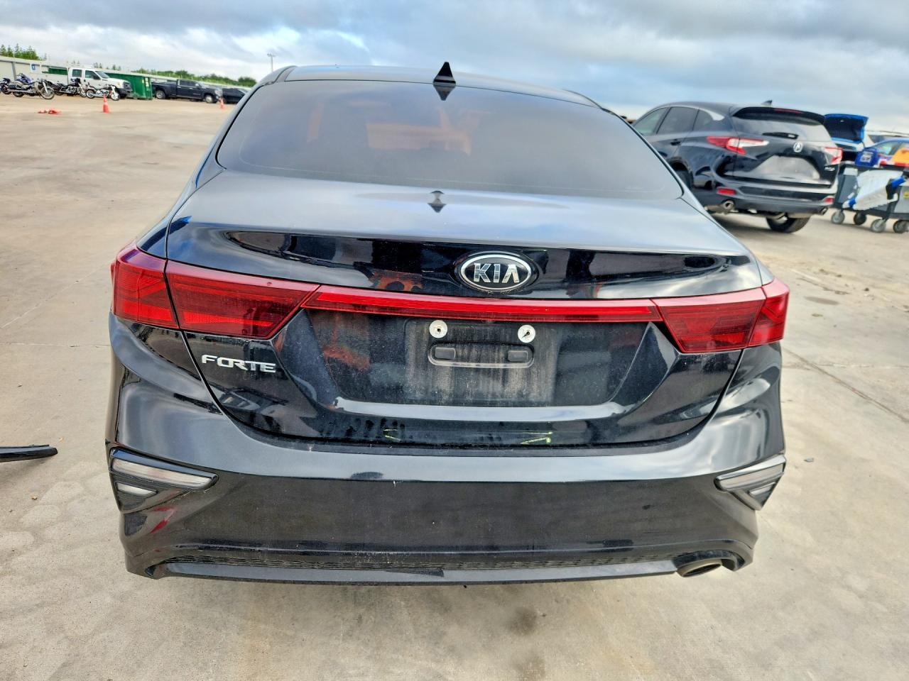 2020 Kia Forte Lxs - Image 6