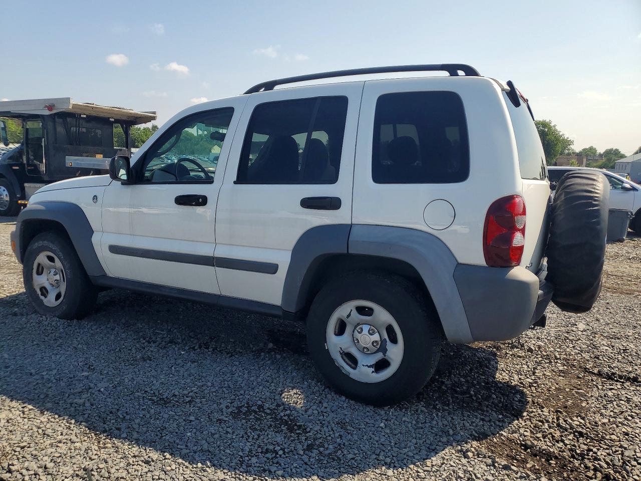 2006 Jeep Liberty Sport - Image 2