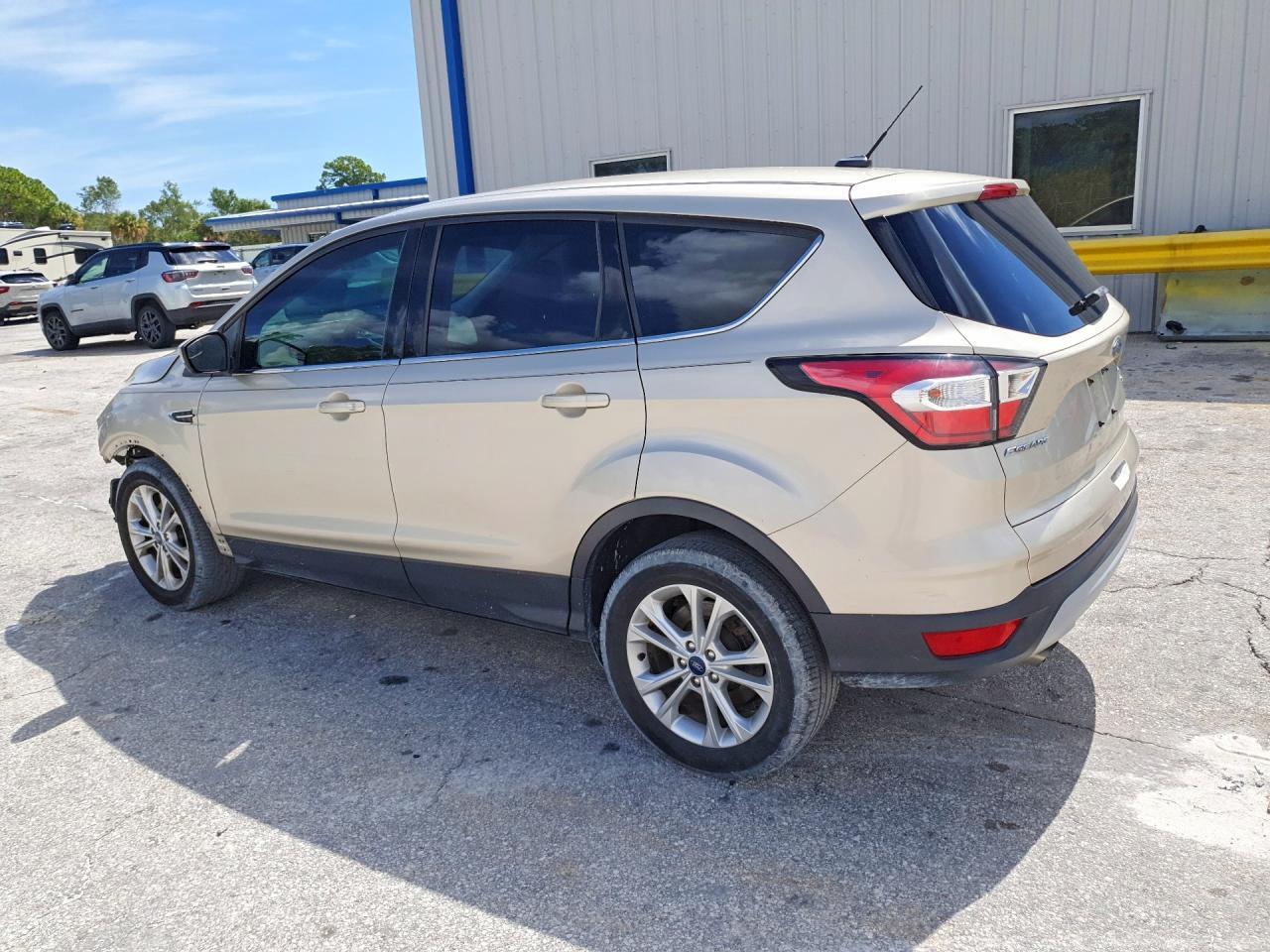 2017 Ford Escape Se - Image 2