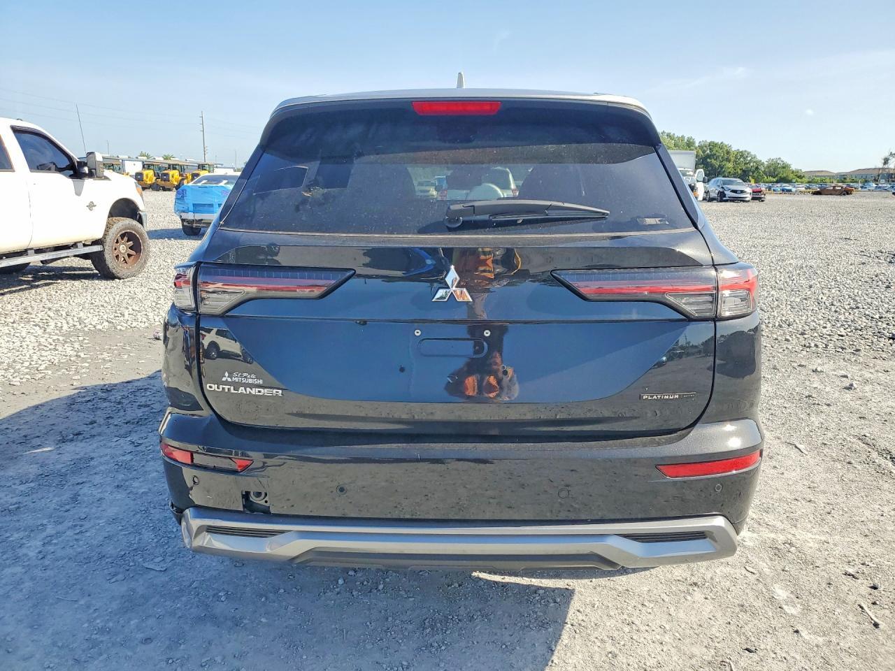 2025 Mitsubishi Outlander Sel - Фото 6