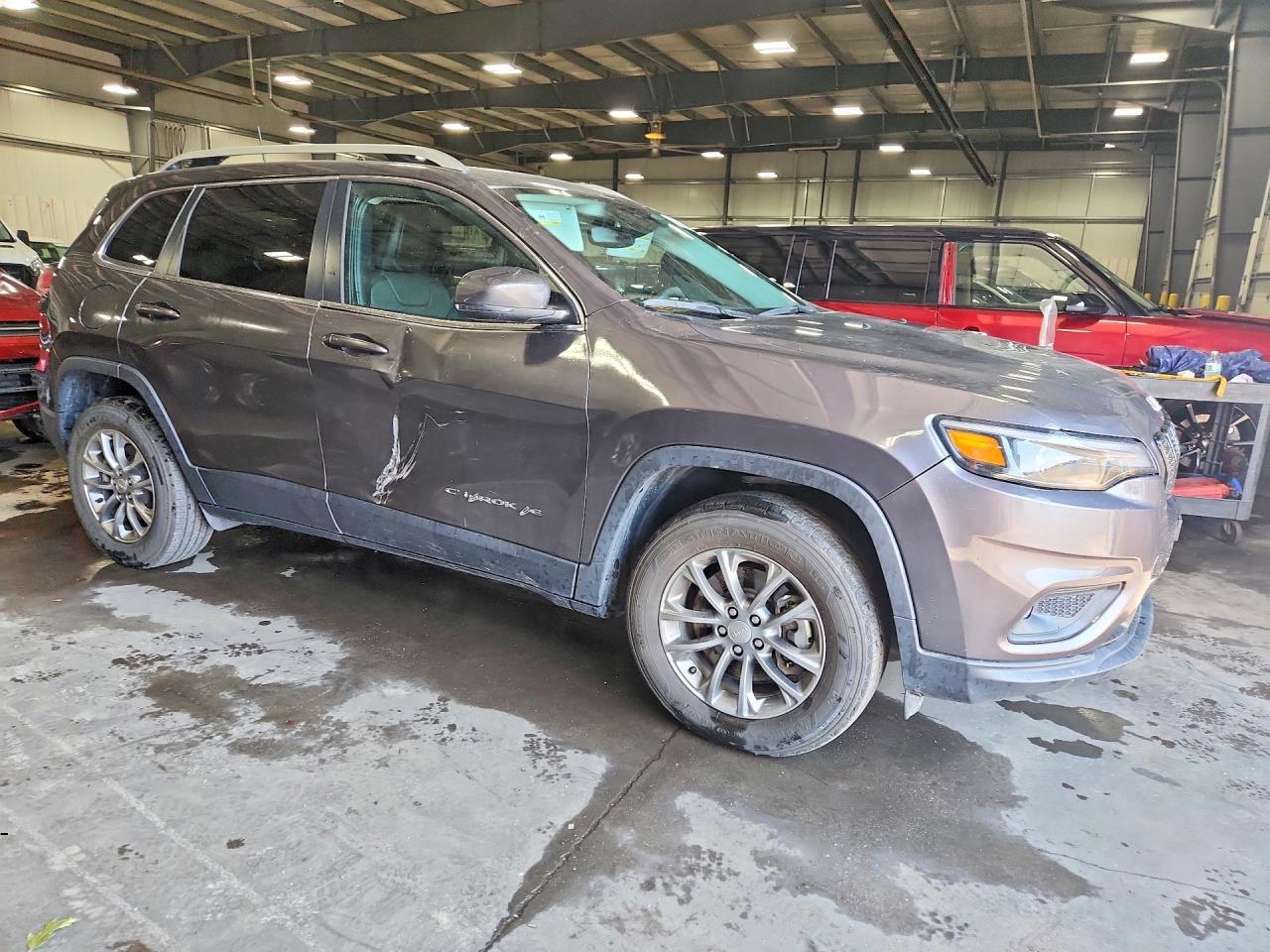 2020 Jeep Cherokee Latitude Plus - Image 4