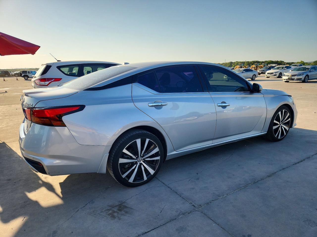2020 Nissan Altima Platinum - Фото 3