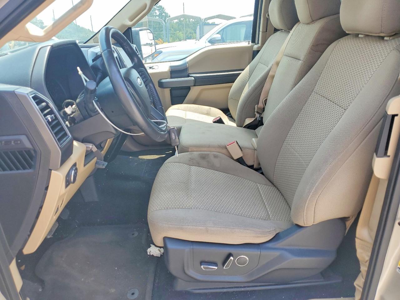 2017 Ford F150 Super Cab - Фото 7