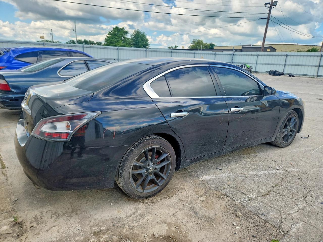 2012 Nissan Maxima 3.5 S - Image 3