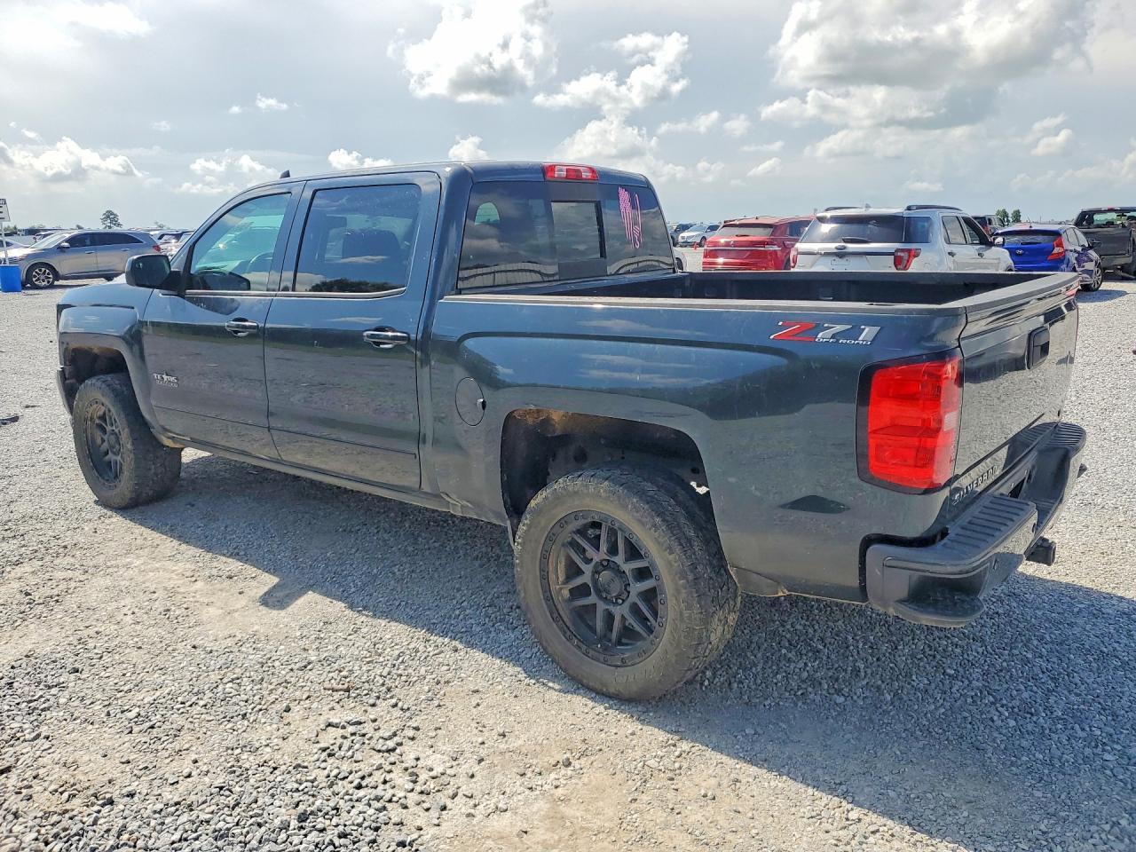 2018 Chevrolet Silverado K1500 Lt - Фото 2