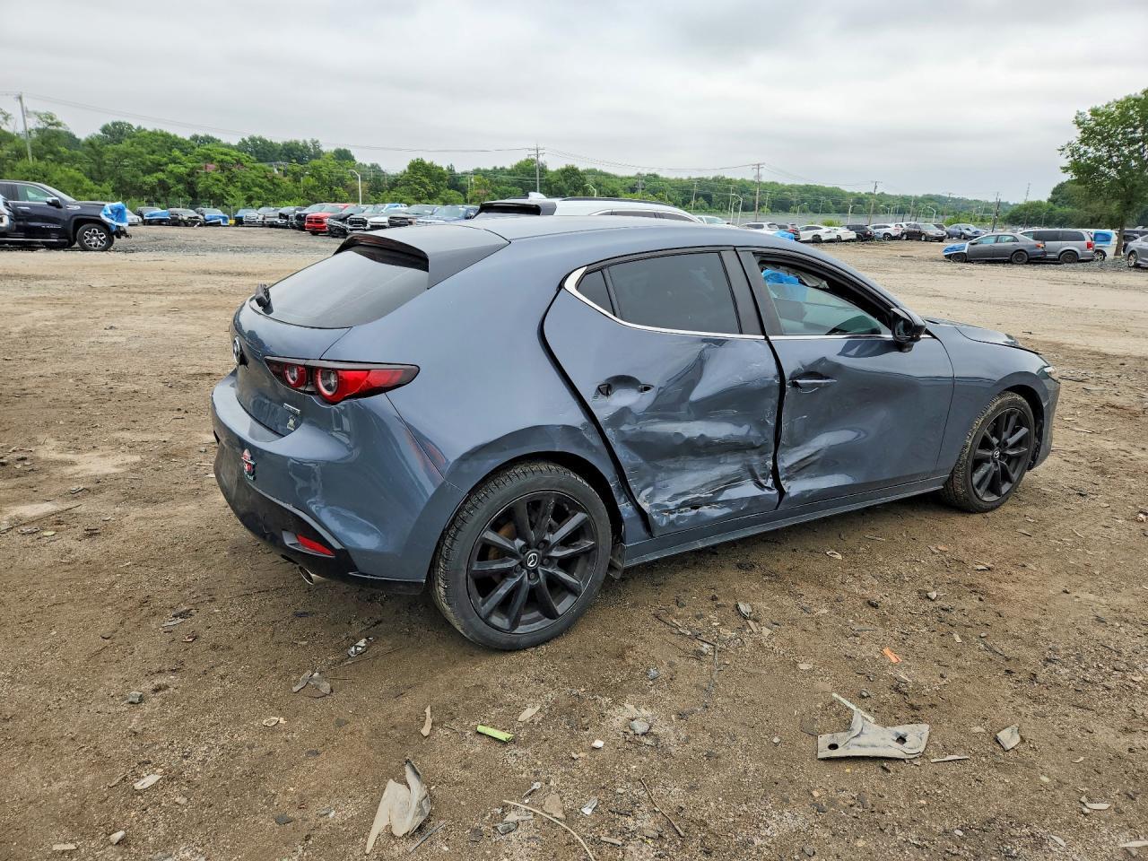 2024 Mazda 3 Preferred - Image 3