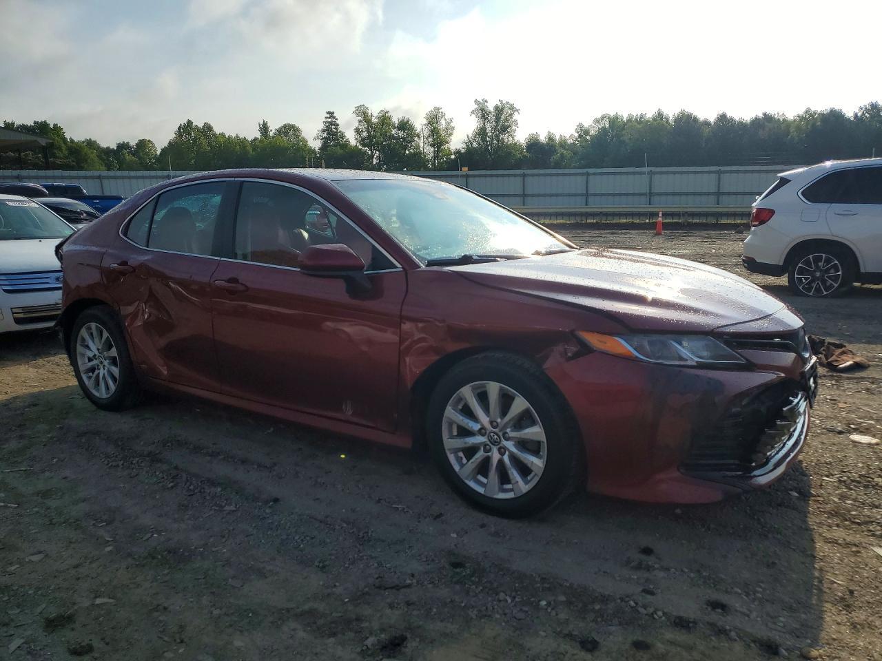 2019 Toyota Camry Le - Image 4