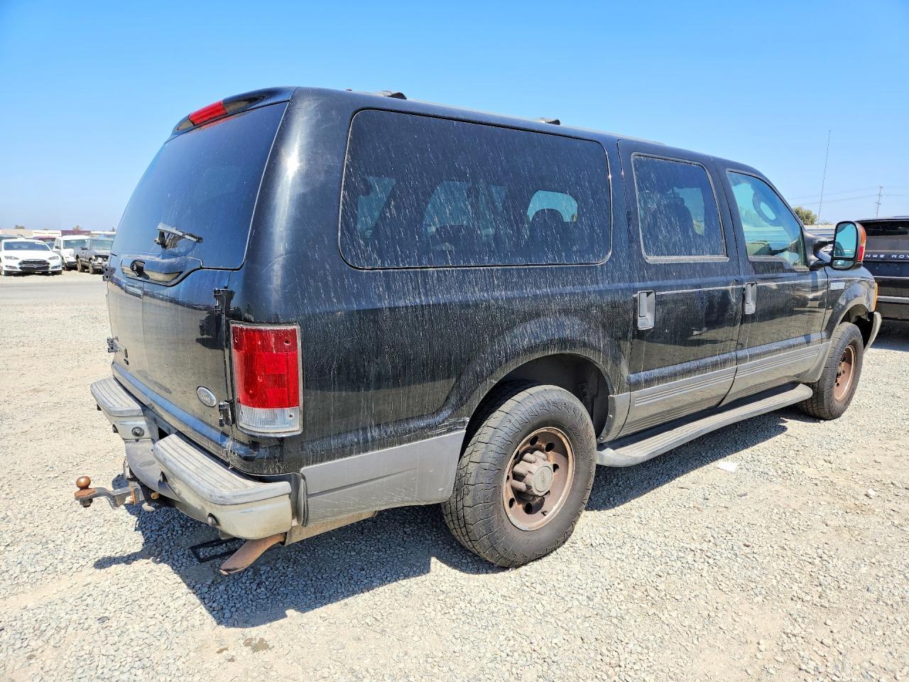 2004 Ford Excursion Xlt - Image 3