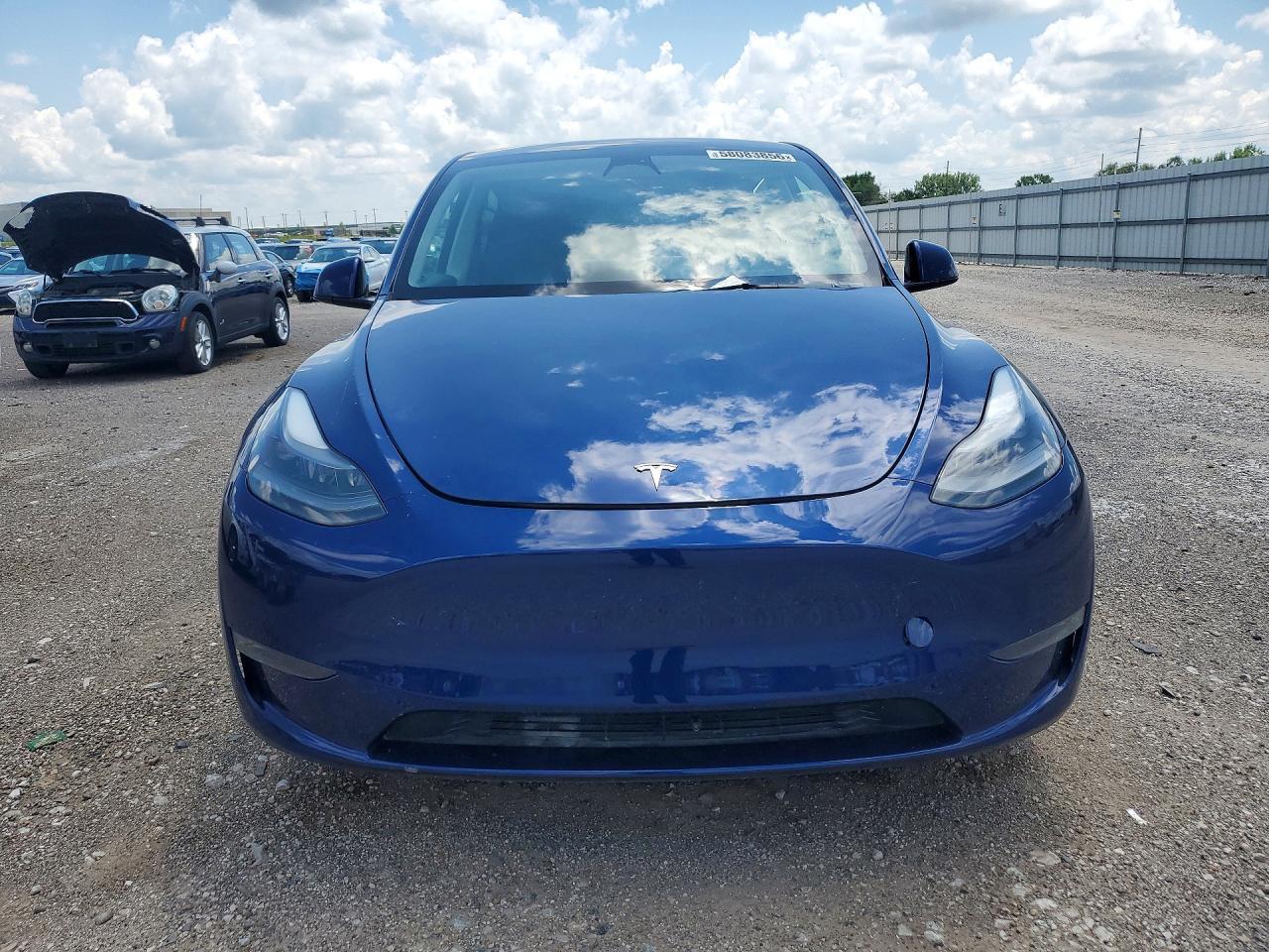 2023 Tesla Model Y - Фото 5