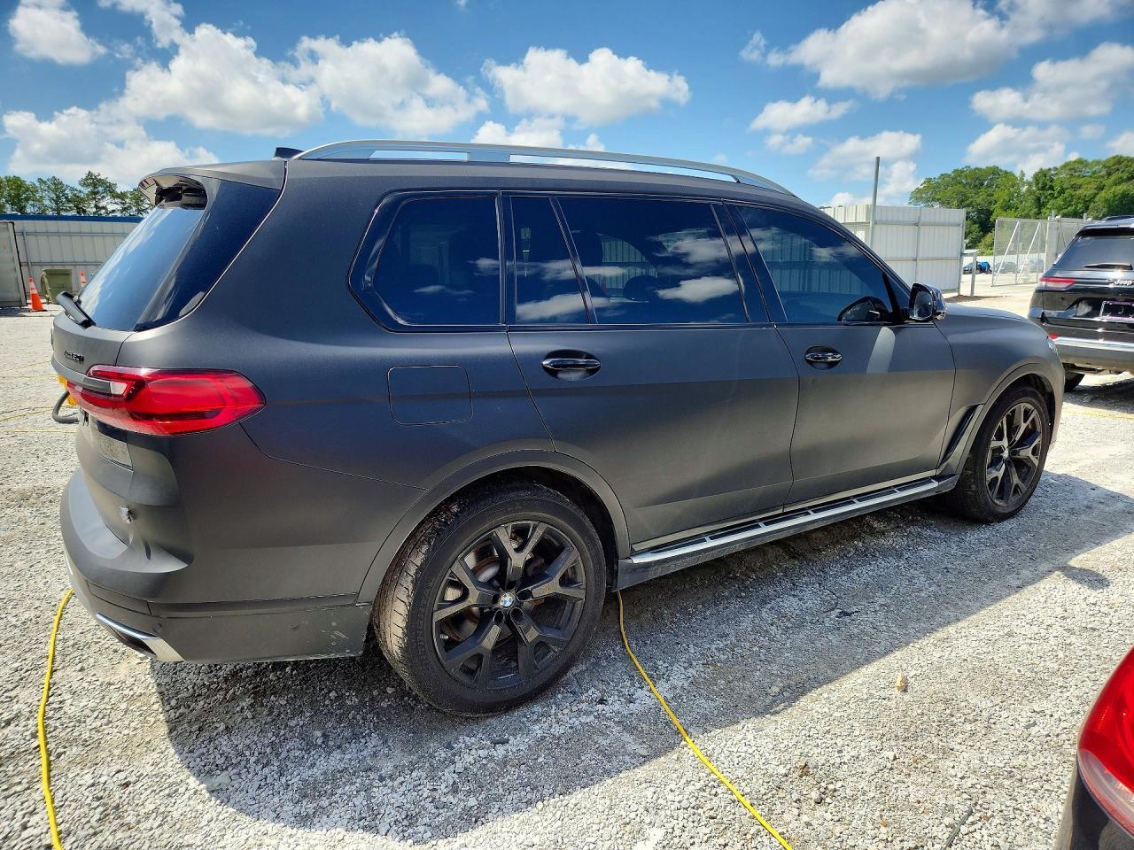 2019 BMW X7 xDrive50I - Image 3