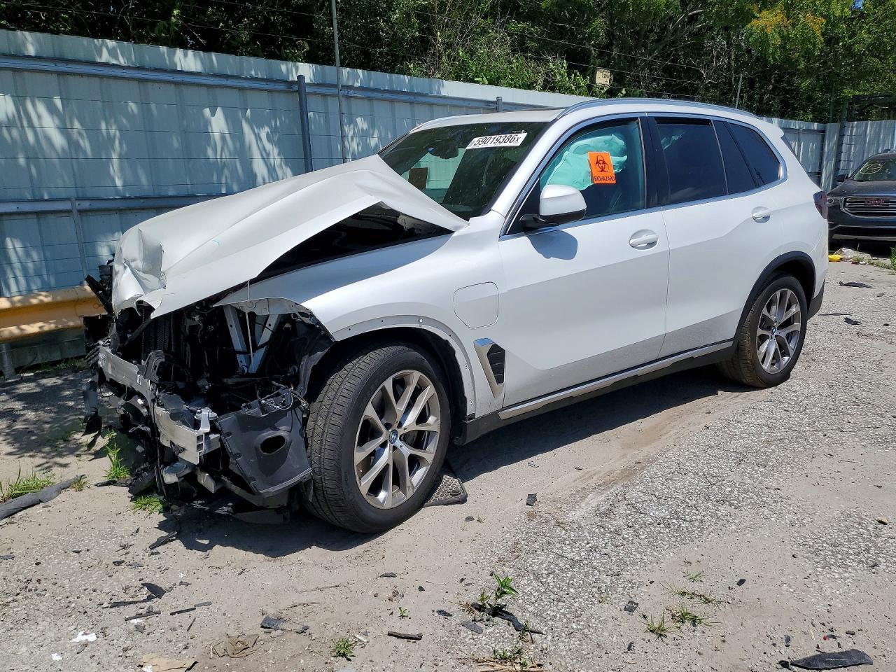 2025 BMW X5 xDrive50E