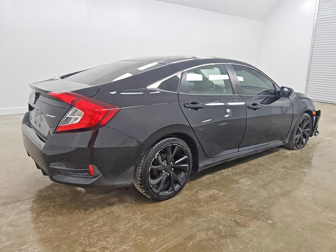2020 Honda Civic Sport - Фото 3