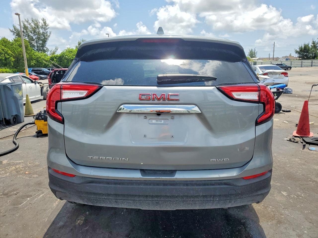 2024 GMC Terrain Sle - Фото 6