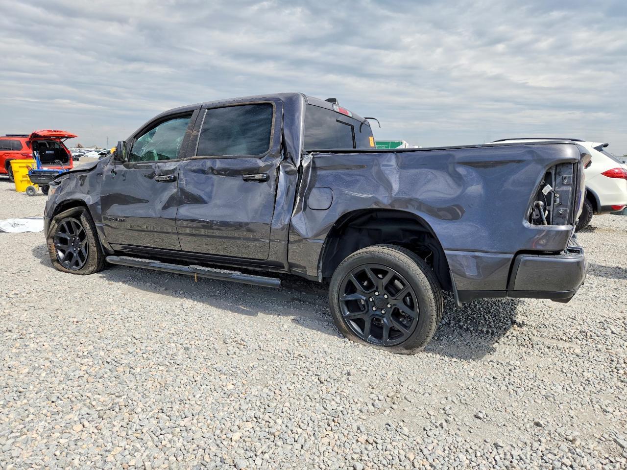 2024 Ram 1500 Laramie - Фото 2