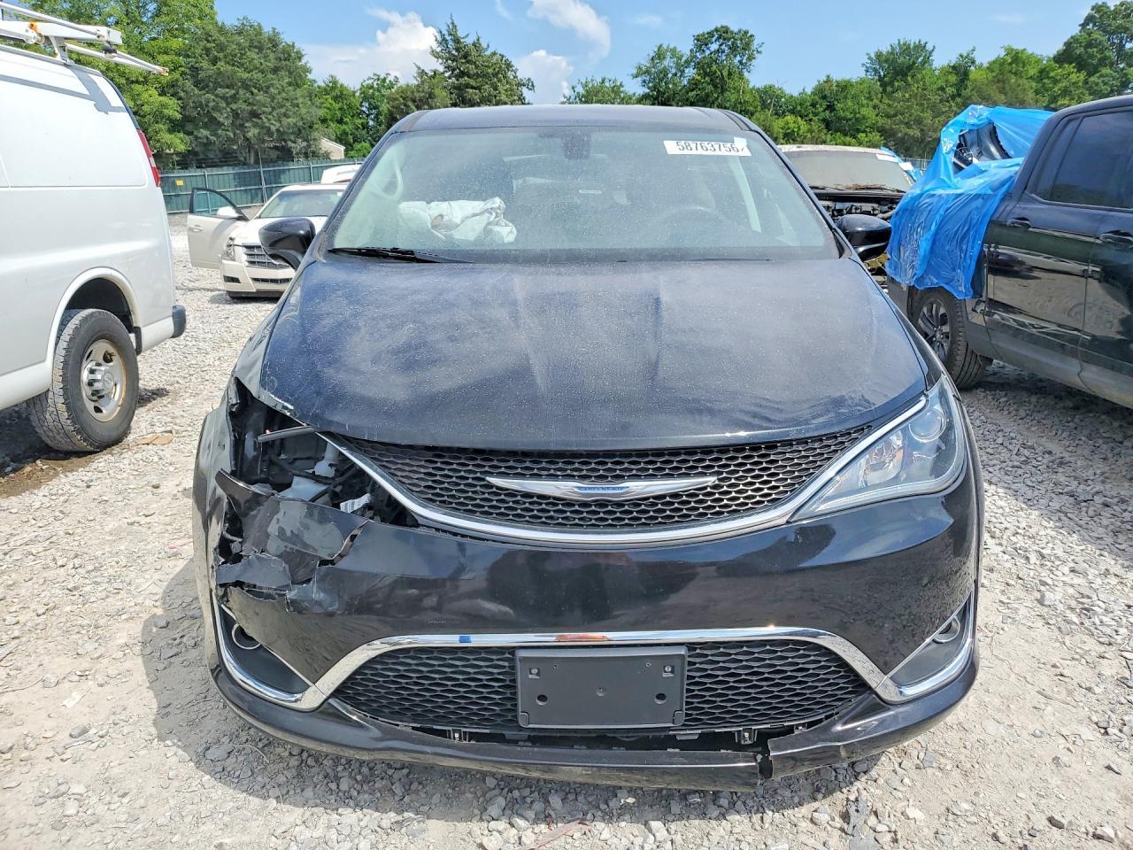 2018 Chrysler Pacifica Touring Plus - Фото 5