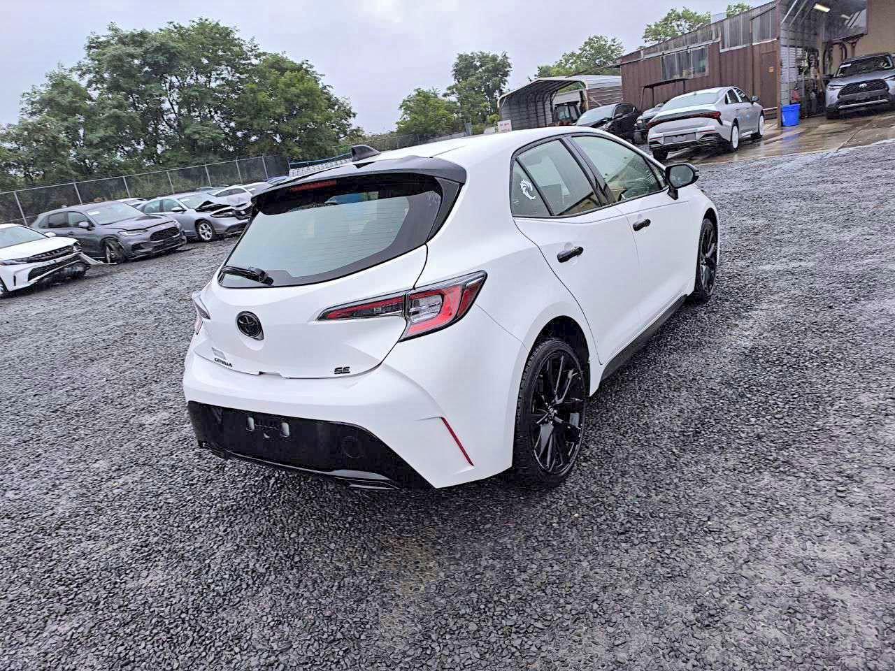 2022 Toyota Corolla Hatchback Se Nightshade Edition - Фото 4