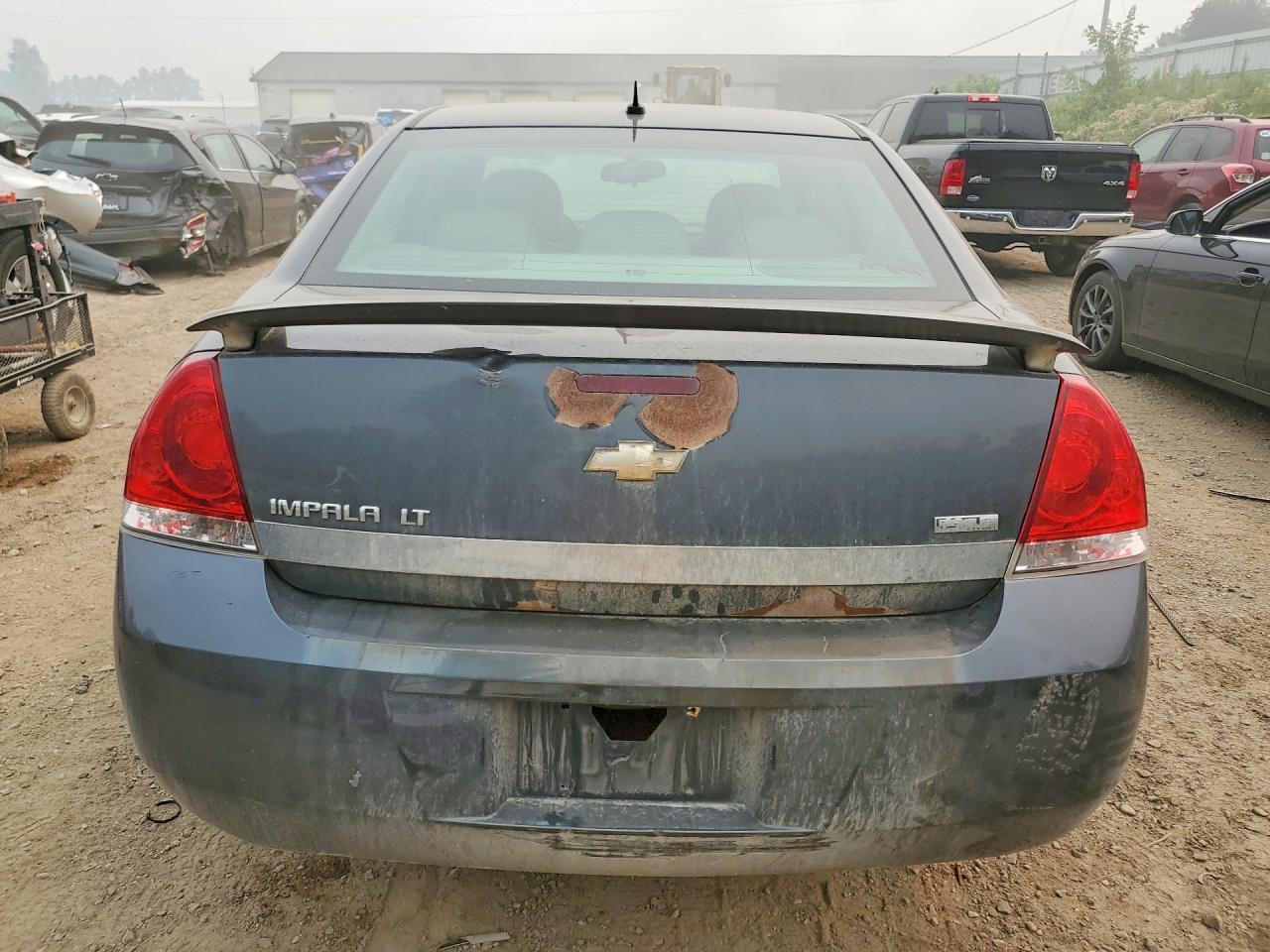 2010 Chevrolet Impala - Фото 6