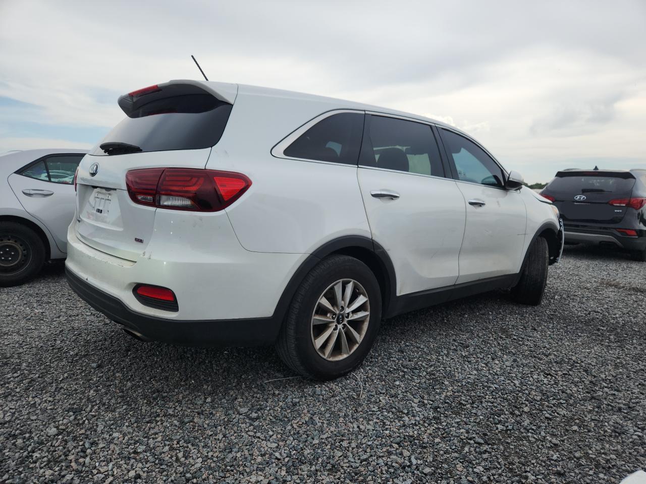 2019 Kia Sorento Lx - Фото 3
