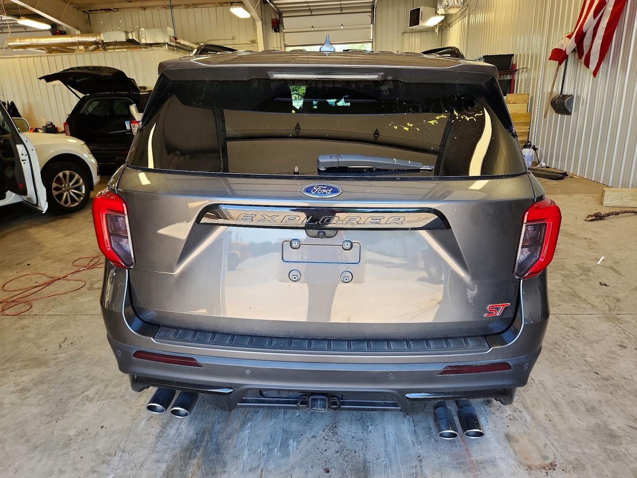 2020 Ford Explorer St - Фото 6