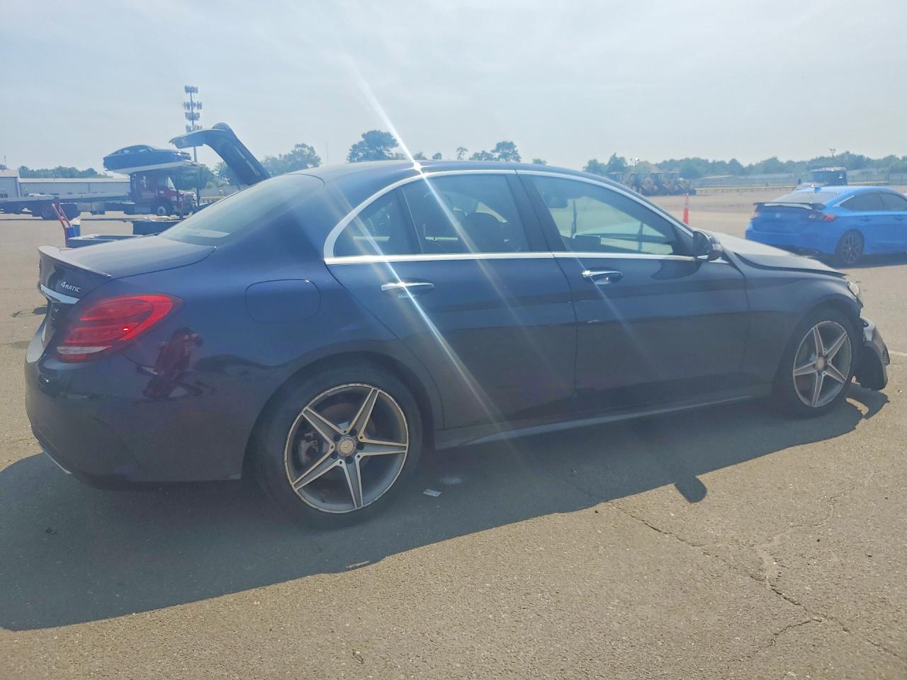 2017 Mercedes-Benz C 300 4Matic - Фото 3