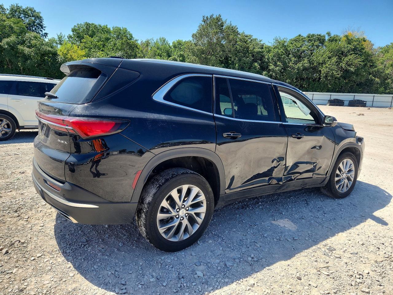 2025 Buick Enclave Preferred - Image 3