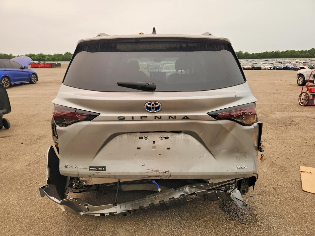 2025 Toyota Sienna Xle 7-Passenger - Image 6