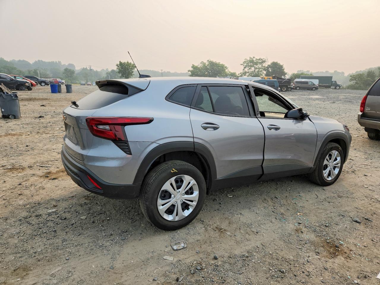2025 Chevrolet Trax Ls - Image 3